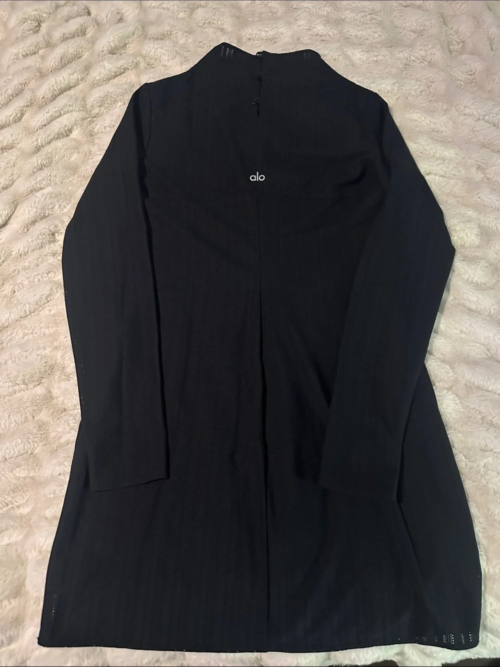 ALO YOGA Classic Black Long-Sleeve Women’s Dress size Small Never Worn